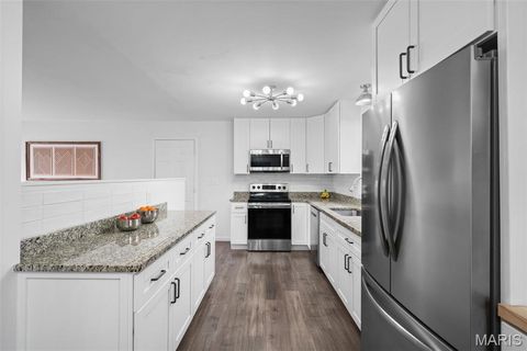 Tiny photo for 1080 Sagebrush Trail, Ballwin, MO 63011 (MLS # 26019365)