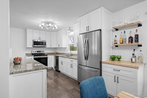 Tiny photo for 1080 Sagebrush Trail, Ballwin, MO 63011 (MLS # 26019365)