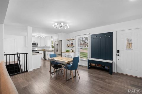 Tiny photo for 1080 Sagebrush Trail, Ballwin, MO 63011 (MLS # 26019365)