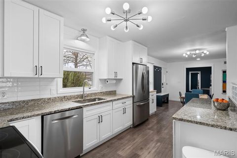 Tiny photo for 1080 Sagebrush Trail, Ballwin, MO 63011 (MLS # 26019365)