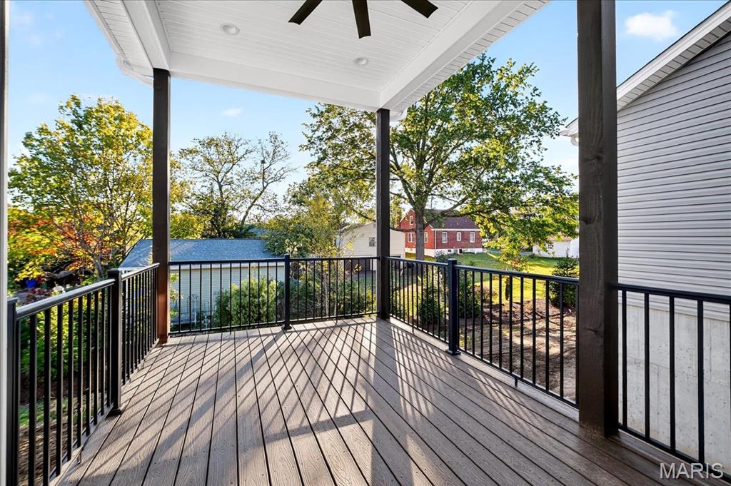 Warson Pointe - Residential