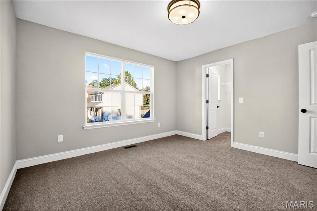 Warson Pointe - Residential