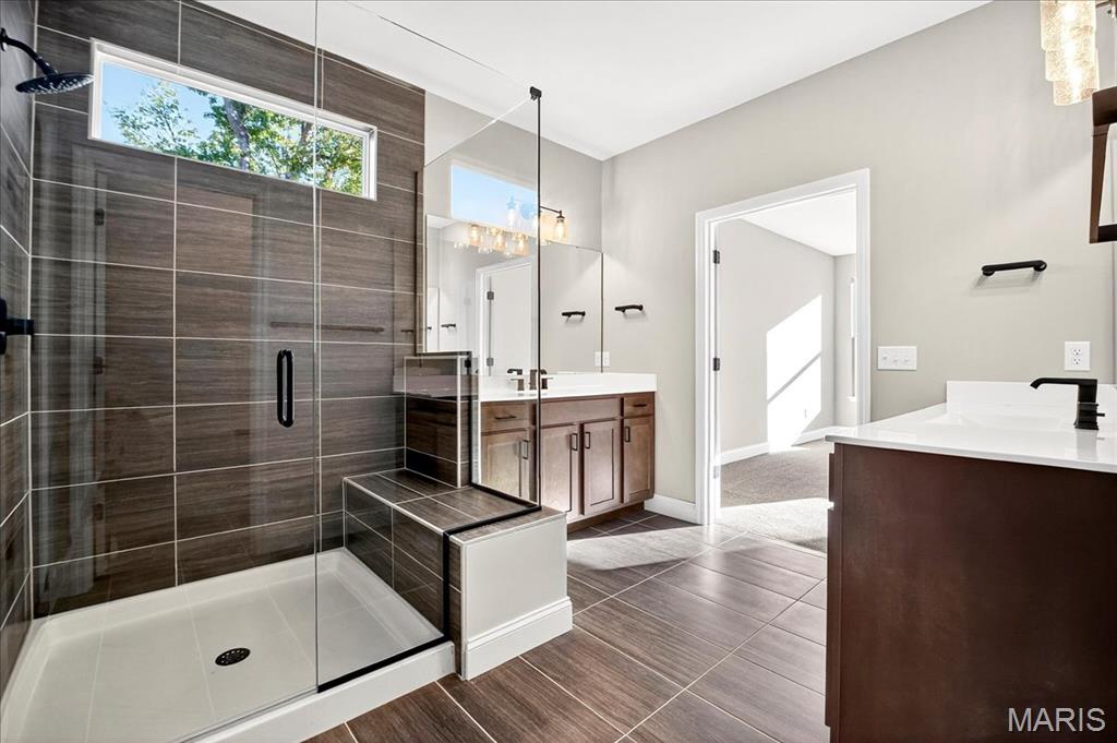 Warson Pointe - Residential