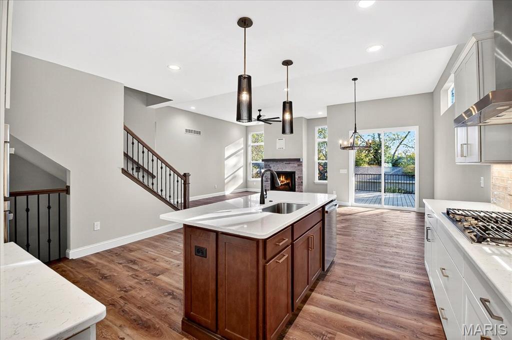 Warson Pointe - Residential