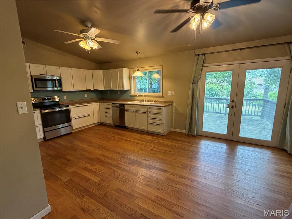 634 Crawford Circle