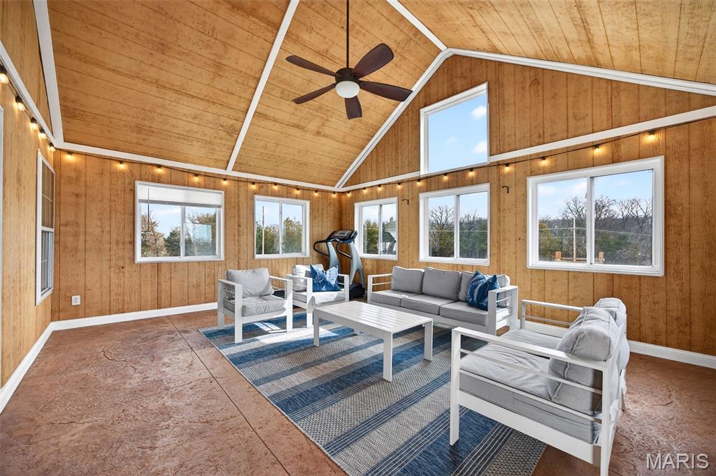 Pine Crest - Residential