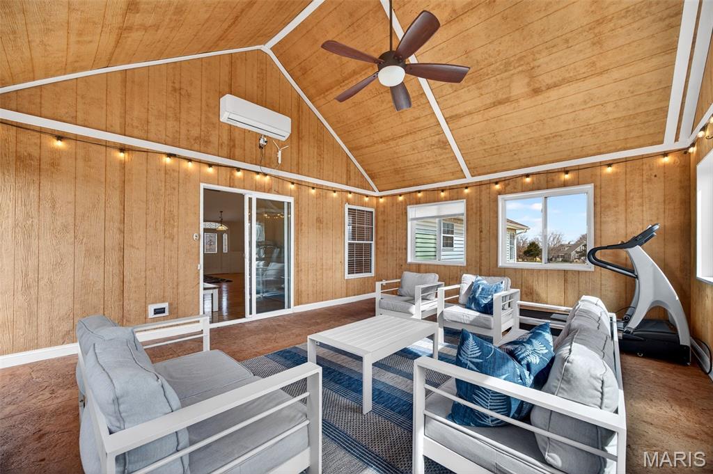 Pine Crest - Residential