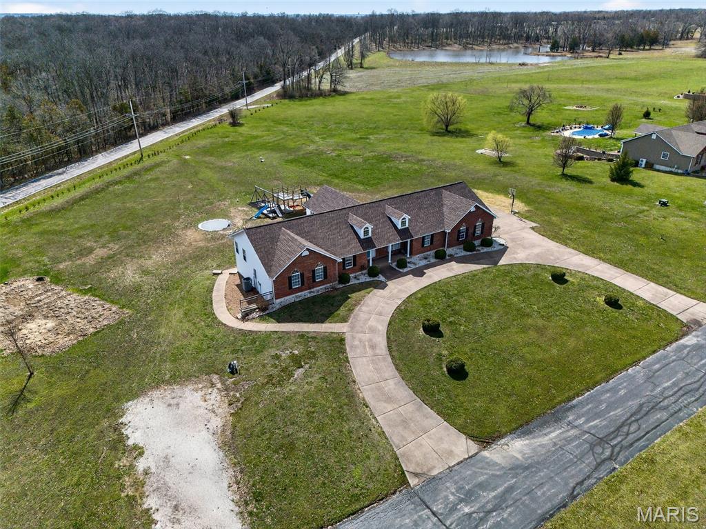 Pine Crest - Residential