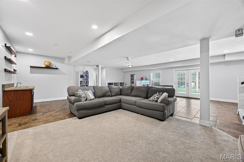 Pine Crest - Residential