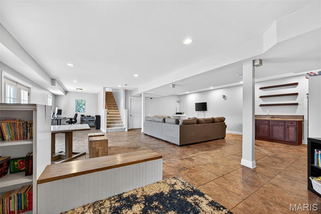 Pine Crest - Residential