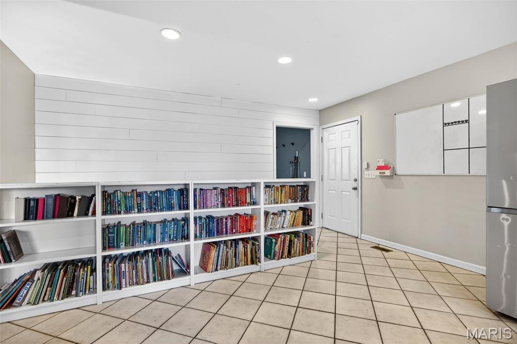 Pine Crest - Residential