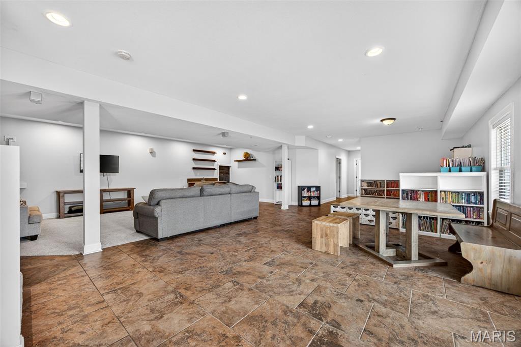 Pine Crest - Residential