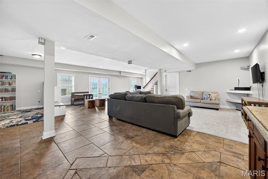 Pine Crest - Residential