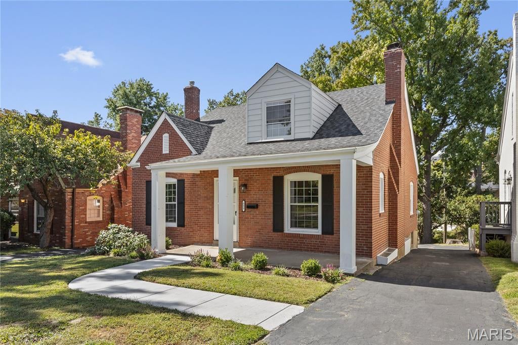 553 Westview Drive