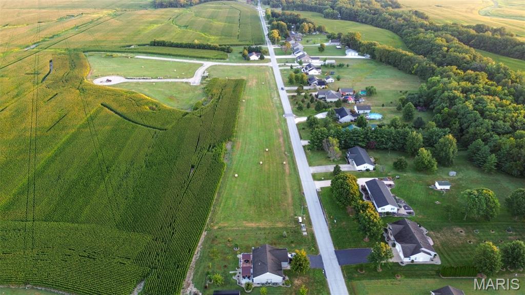 Photo 1 of 11 — 44 Witt Mill Road, Jerseyville, IL 62052