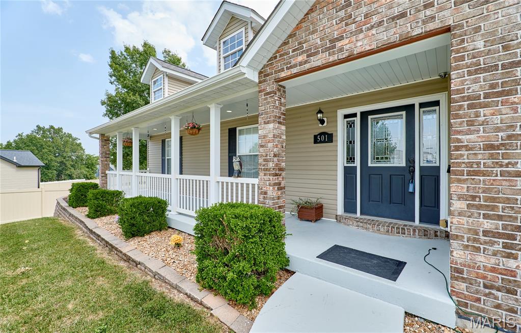 501 Oakbluff Court