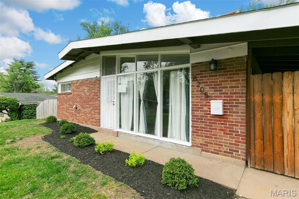 Photo of 8205 Midwood Avenue, Berkeley, MO 63134 (MLS # 26023645)