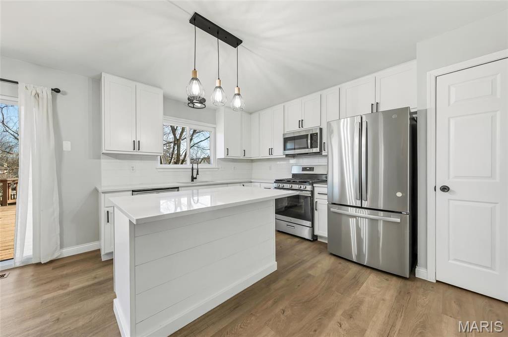 Twin Chimneys Village I Thorn Hill - Residential Lease