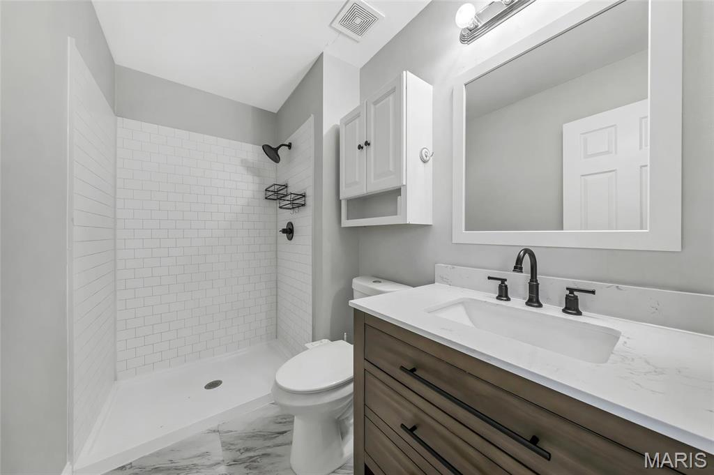 Twin Chimneys Village I Thorn Hill - Residential Lease