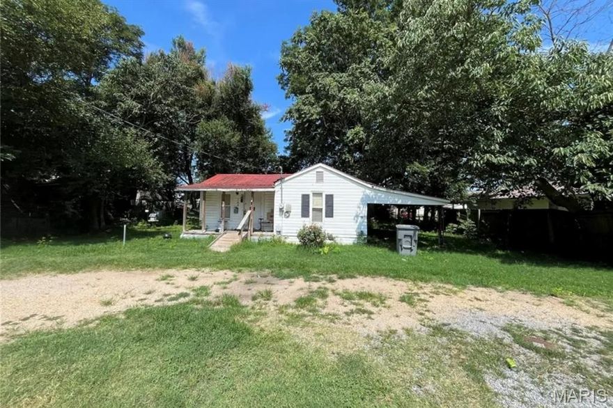 Check out this great opportunity for your next investment property! This would be a perfect starter home, for someone who is looking to downsize, or an investment property!