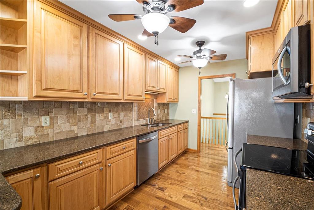 St Charles, Missouri 63303, United States, 3 Bedrooms Bedrooms, ,3 BathroomsBathrooms,Residential,Pending,136995