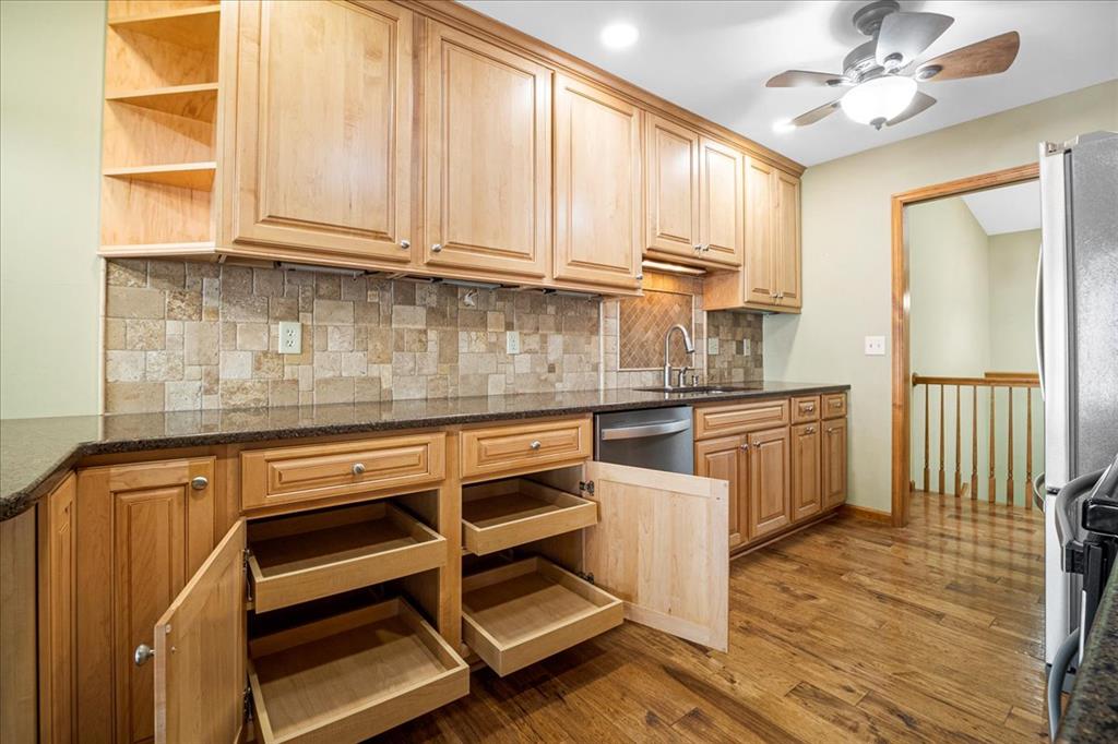 St Charles, Missouri 63303, United States, 3 Bedrooms Bedrooms, ,3 BathroomsBathrooms,Residential,Pending,136995