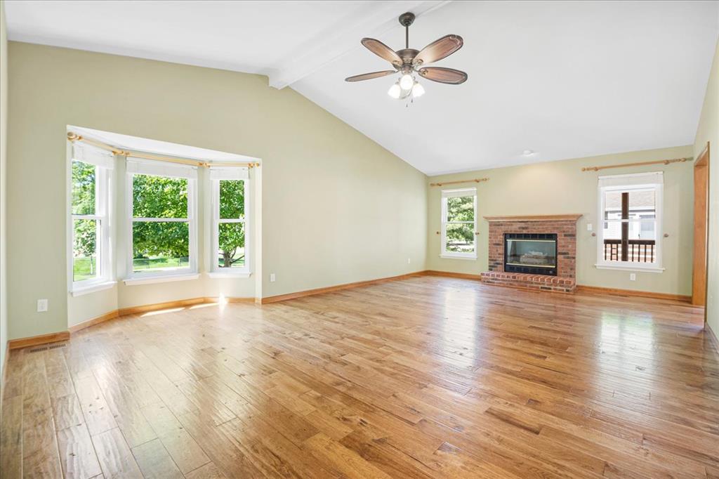 St Charles, Missouri 63303, United States, 3 Bedrooms Bedrooms, ,3 BathroomsBathrooms,Residential,Pending,136995