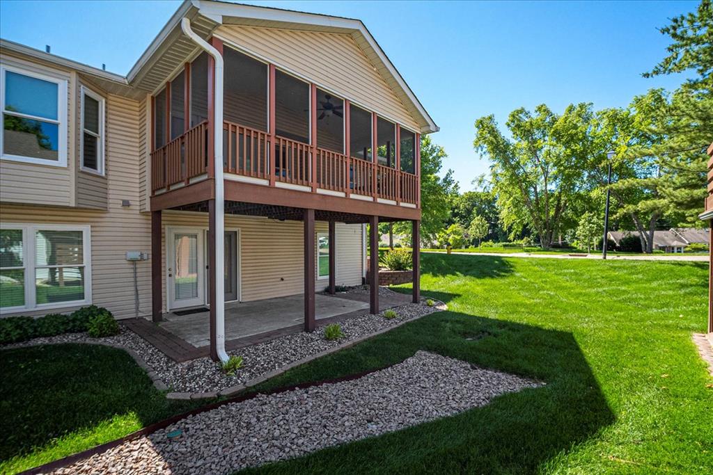 St Charles, Missouri 63303, United States, 3 Bedrooms Bedrooms, ,3 BathroomsBathrooms,Residential,Pending,136995