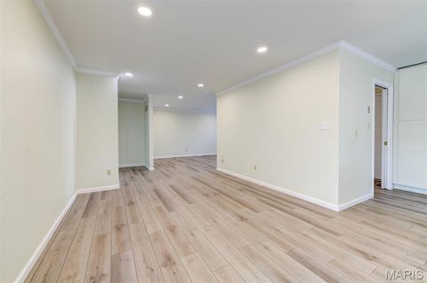 Tiny photo for 709 Turtle Cove, Ballwin, MO 63011 (MLS # 26008702)