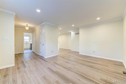 Tiny photo for 709 Turtle Cove, Ballwin, MO 63011 (MLS # 26008702)