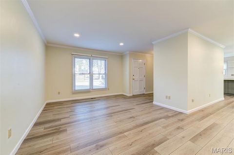 Tiny photo for 709 Turtle Cove, Ballwin, MO 63011 (MLS # 26008702)