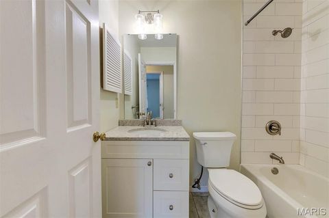 Tiny photo for 709 Turtle Cove, Ballwin, MO 63011 (MLS # 26008702)