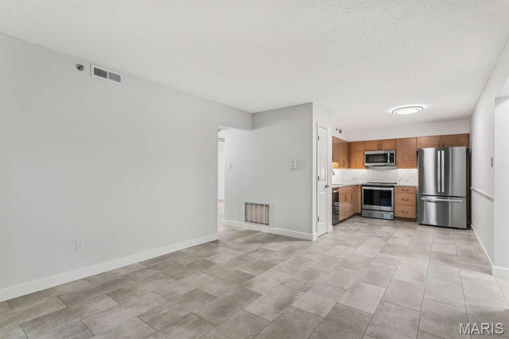 Hanna Place Condominiums - Residential