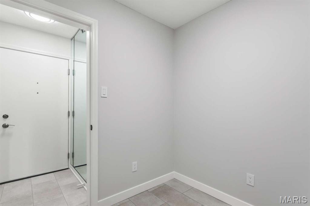 Hanna Place Condominiums - Residential