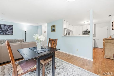 Tiny photo for 1421 Tahoe Valley Court, Ballwin, MO 63021 (MLS # 26024411)