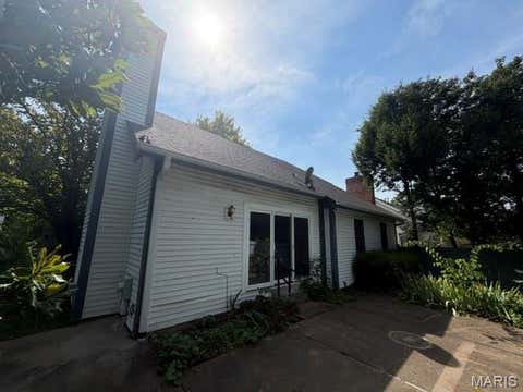 Tiny photo for 16323 Bellingham Drive, Chesterfield, MO 63017 (MLS # 26052396)