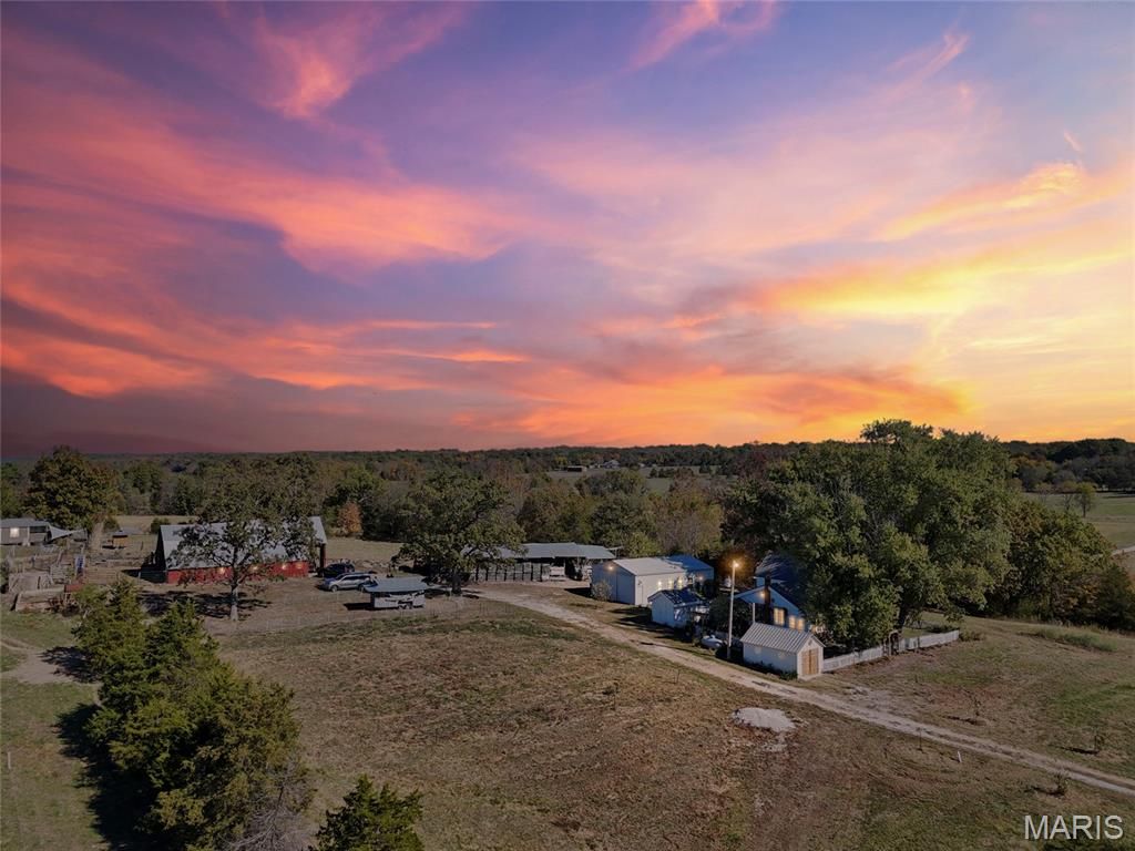 Photo of 6933 Russell Road, Hillsboro, MO 63050 (MLS # 26022551)