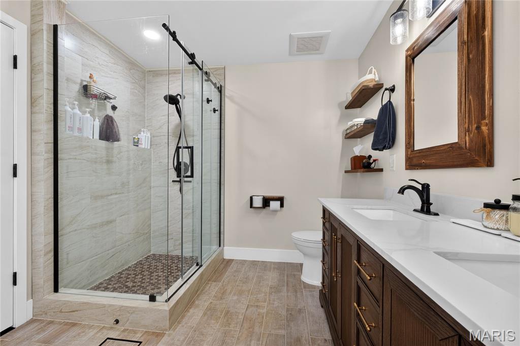 Glenmaro #4 - Residential