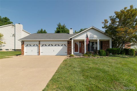 Photo of 2296 Delaware Drive, St Charles, MO 63303 (MLS # 26048062)