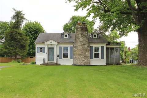 Photo of 1800 E B Street, Belleville, IL 62221 (MLS # 26031921)