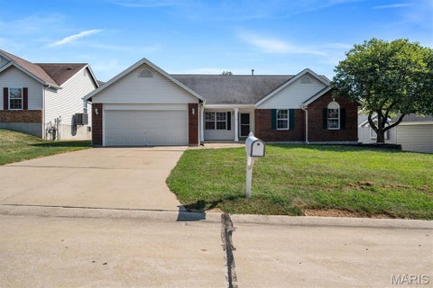 Tiny photo for 104 Coppersmith Court, St Charles, MO 63301 (MLS # 26058051)