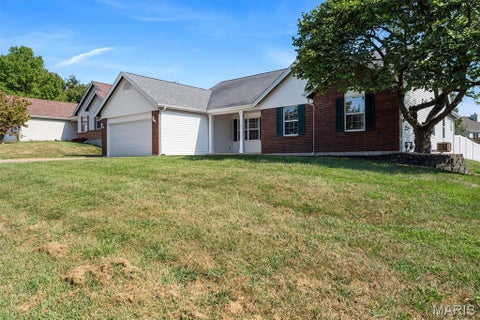Tiny photo for 104 Coppersmith Court, St Charles, MO 63301 (MLS # 26058051)