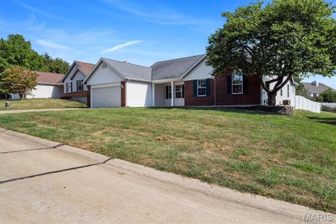 Tiny photo for 104 Coppersmith Court, St Charles, MO 63301 (MLS # 26058051)