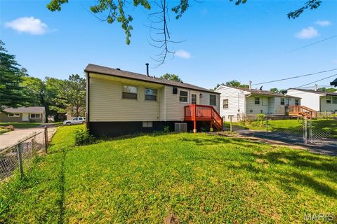 Tiny photo for 321 Caithness Road, St Louis, MO 63137 (MLS # 26037521)