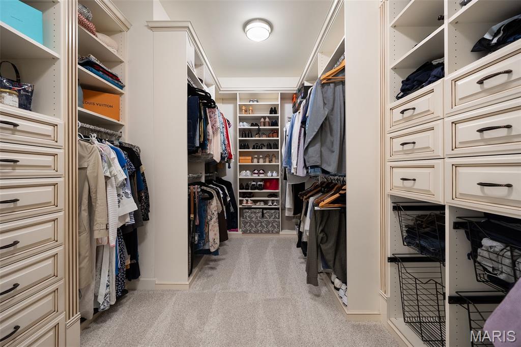 Chesterfield, Missouri 63017, United States, 5 Bedrooms Bedrooms, ,5 BathroomsBathrooms,Residential,Active,171347