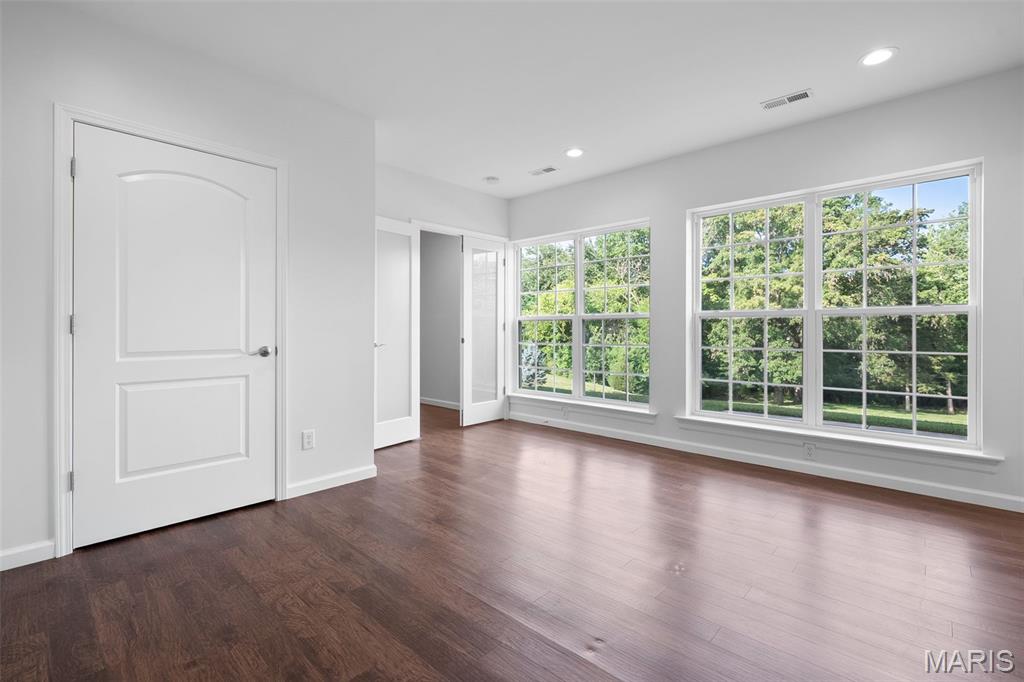 Chesterfield, Missouri 63017, United States, 5 Bedrooms Bedrooms, ,5 BathroomsBathrooms,Residential,Active,171347