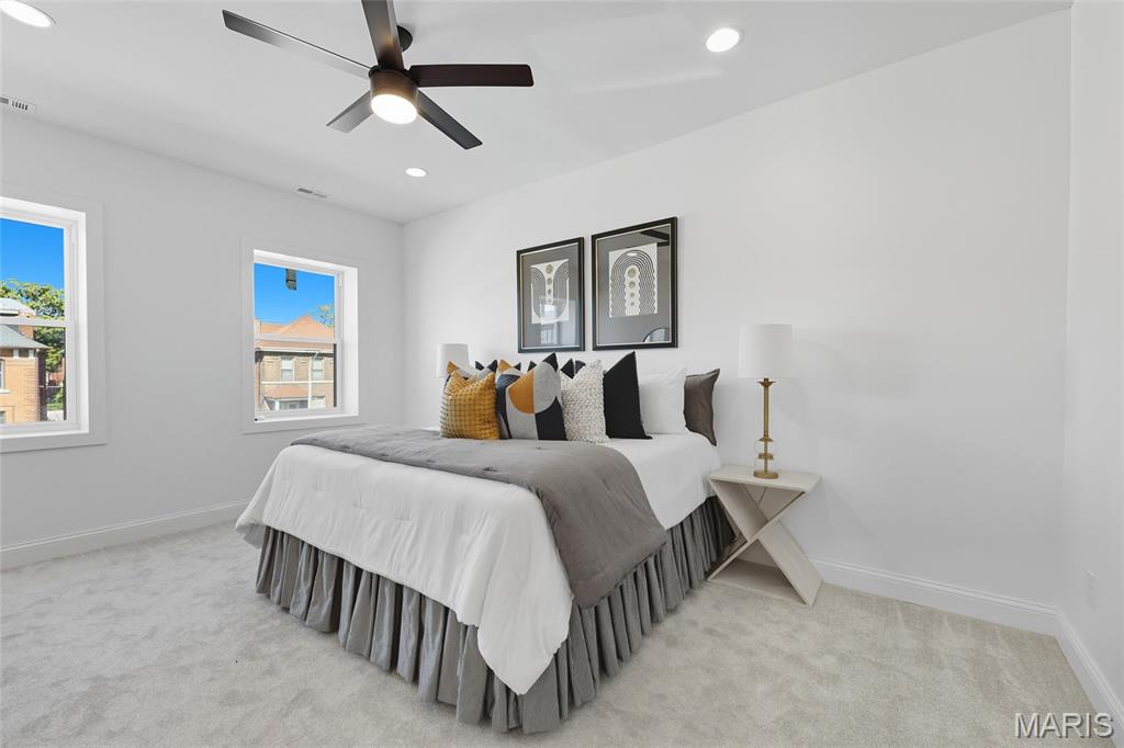 St Louis, Missouri 63107, United States, 3 Bedrooms Bedrooms, ,3 BathroomsBathrooms,Residential,Pending,202879