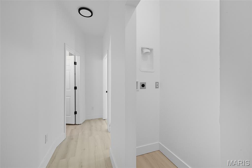 St Louis, Missouri 63107, United States, 3 Bedrooms Bedrooms, ,3 BathroomsBathrooms,Residential,Pending,202879