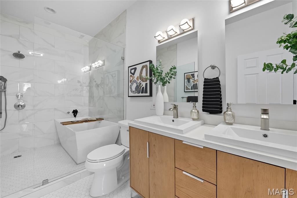 St Louis, Missouri 63107, United States, 3 Bedrooms Bedrooms, ,3 BathroomsBathrooms,Residential,Pending,202879