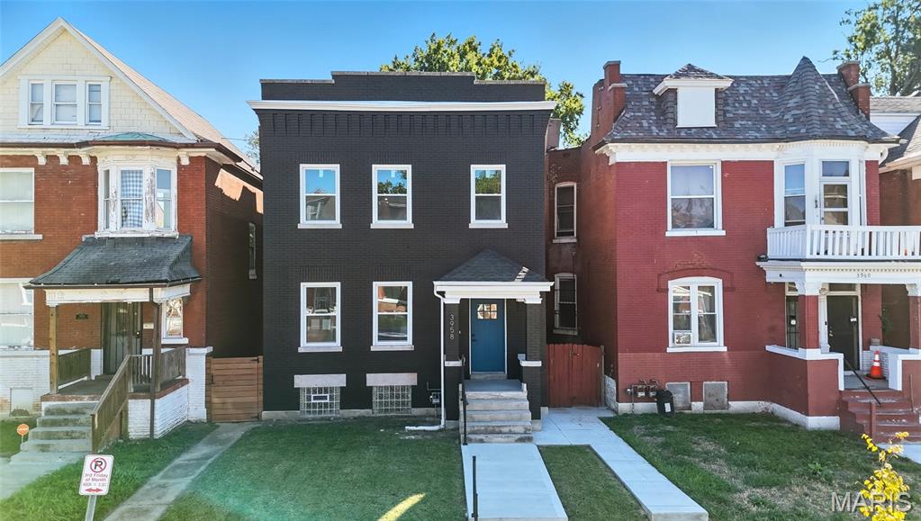 St Louis, Missouri 63107, United States, 3 Bedrooms Bedrooms, ,3 BathroomsBathrooms,Residential,Pending,202879